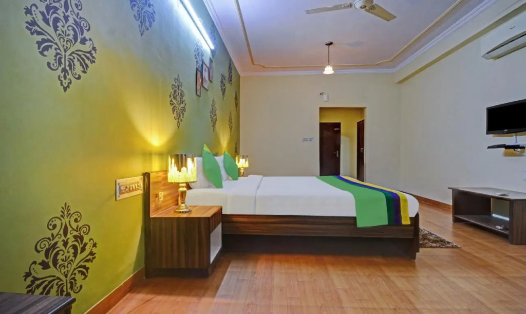 Treebo New Rockwell Vivek Vihar