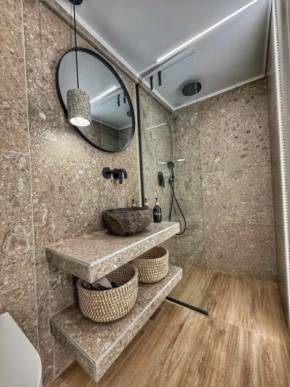 GGK Apartments