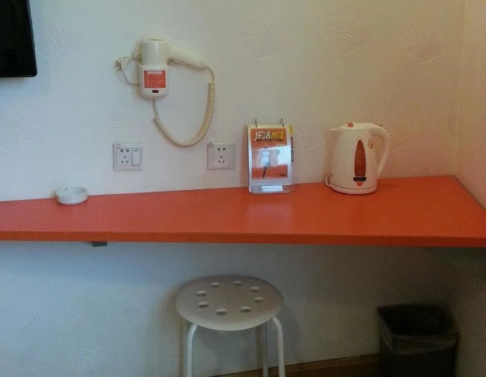 布丁酒店(苏州观前养育巷地铁站店)