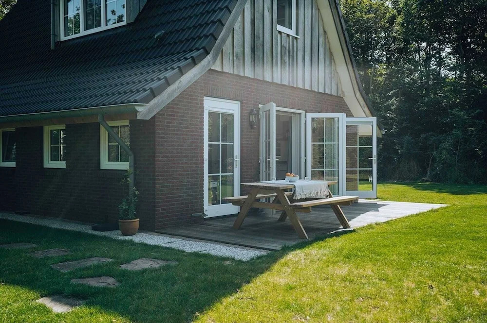 Luxurious 6-person Holiday Villa With a Forest Garden of 4000 m2
