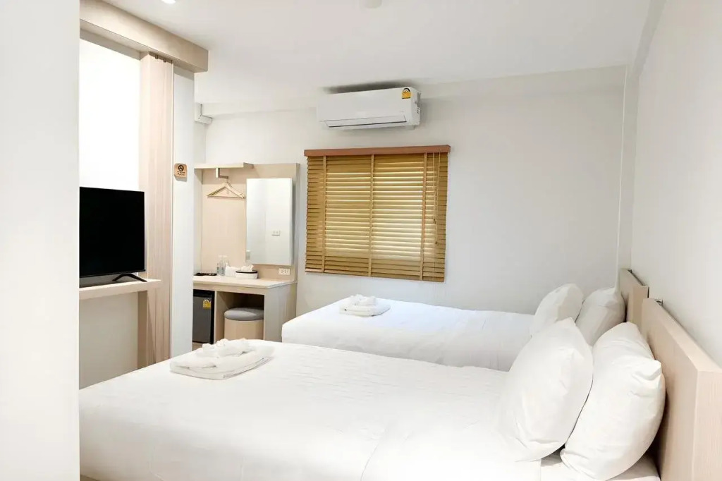 Zhennan Teabar Hotel