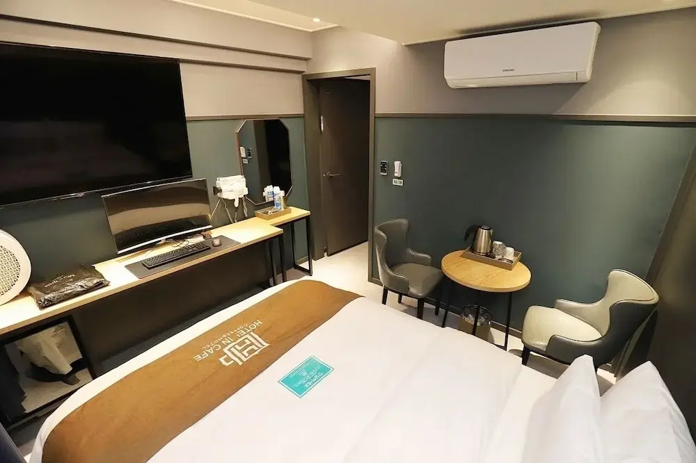 Hotel in Cafe Doksan