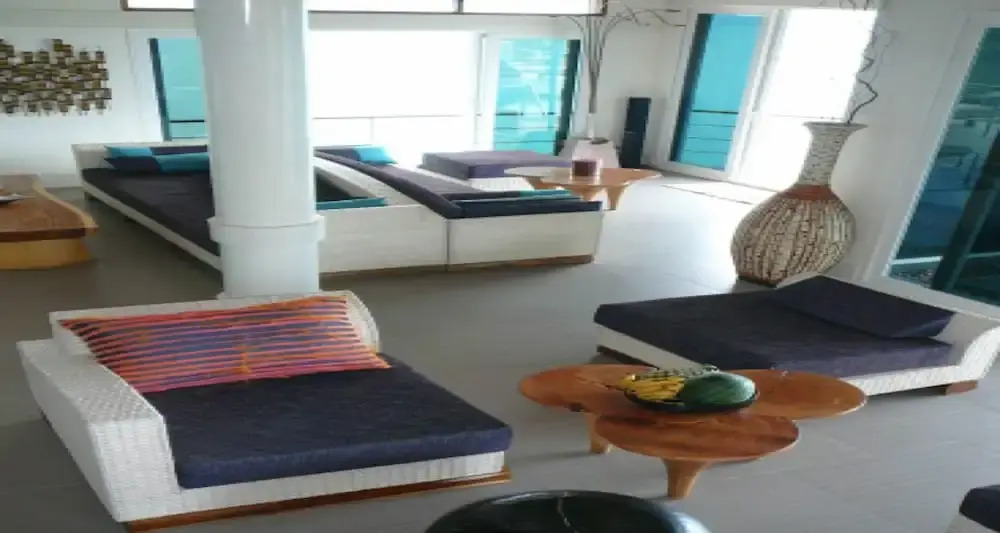 5 Bedroom Seaview Villa Tongson Bay