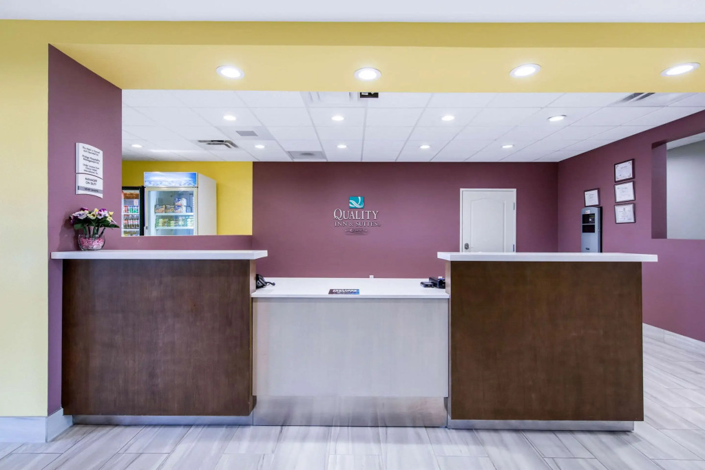 Quality Inn & Suites Carlsbad Caverns Area