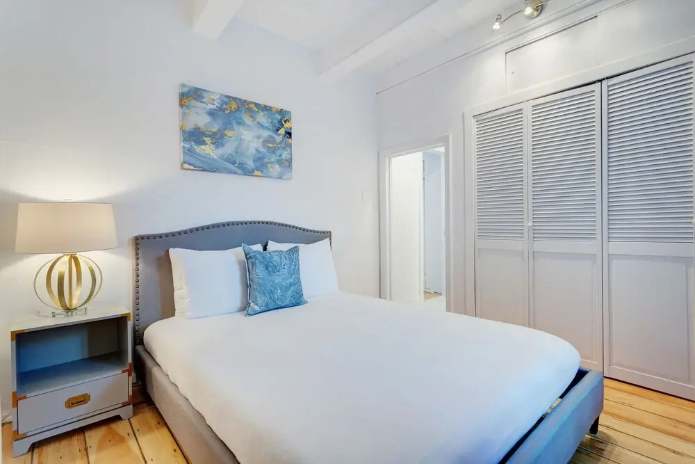 Maison Place Jacques-Cartier by Luxury In Transit