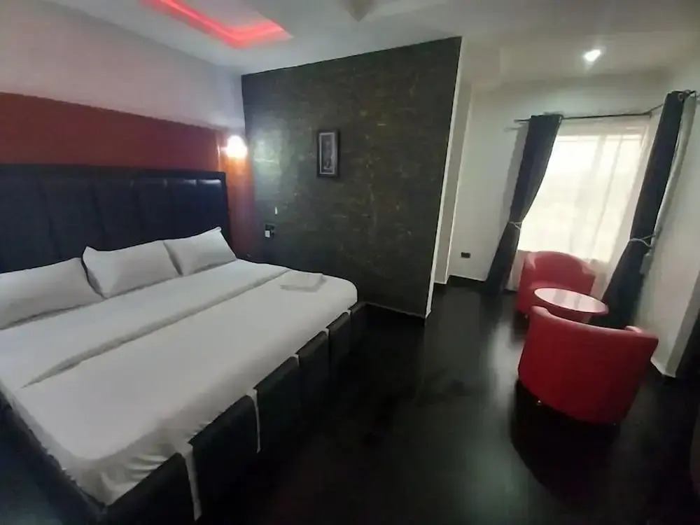 Pefas Ville Hotel