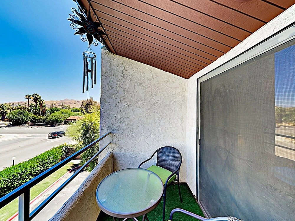 New Listing! Hip Hideaway W/ Heated Pool & Hot Tub 1 Bedroom Condo