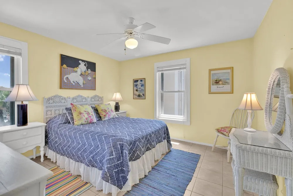 Beach House Unit #401 3 Bedroom Condo by RedAwning
