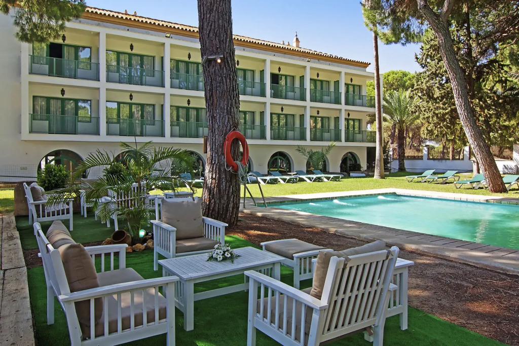 Hotel Oromana