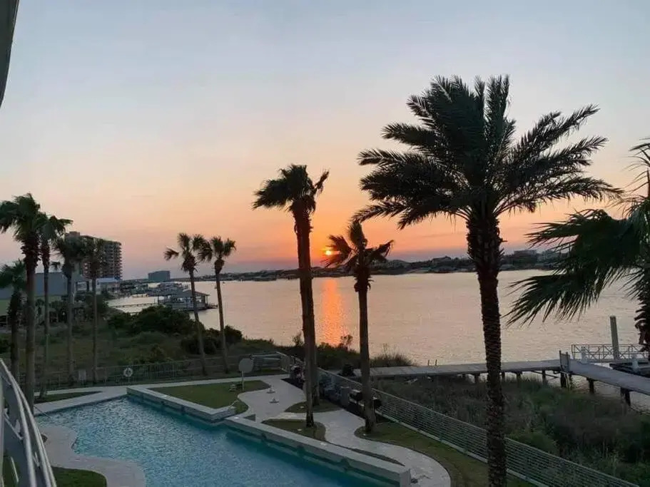 Bella Luna 407 - Beautiful Upscale Unit with Gorgeous Views