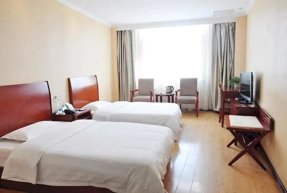 Oujia Business Hotel