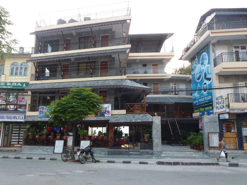 Hotel Peace Plaza