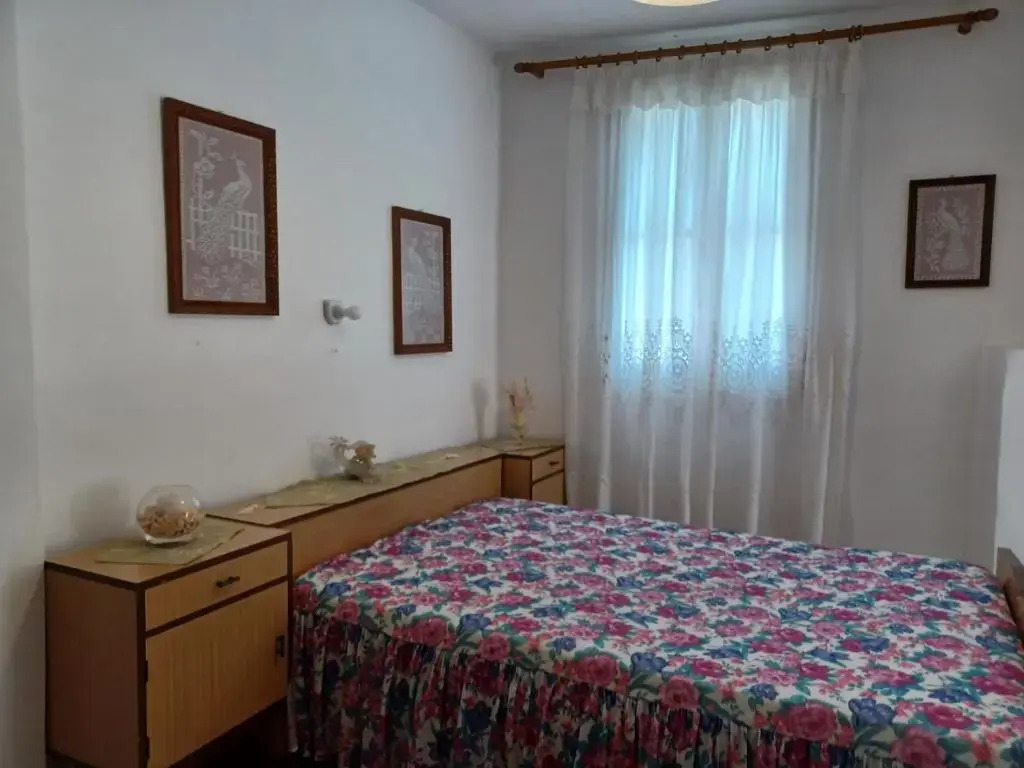 Gintana House
