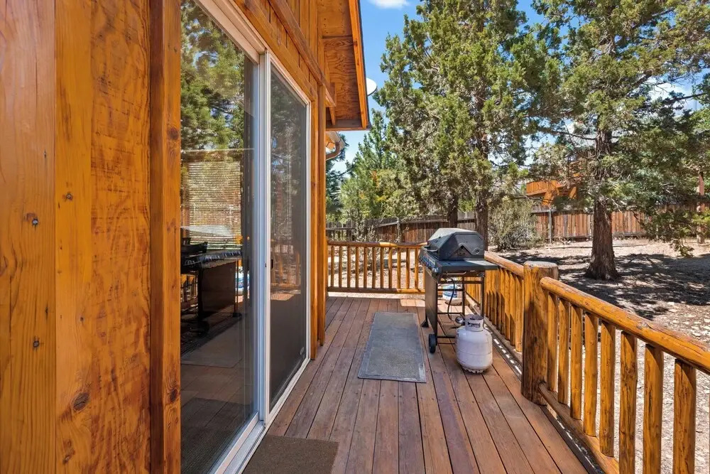 Sleeps 27 2 Homes Near the Lake, Hot Tub + Views Castle Glen Estates