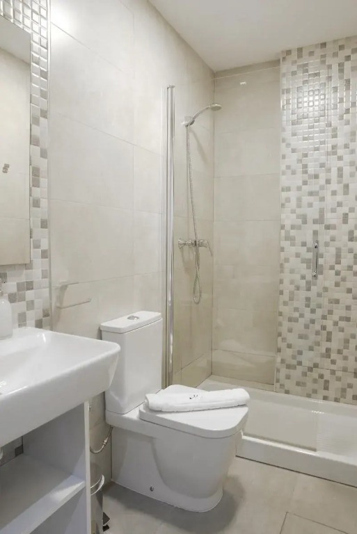 Apartamentos Mesones 18 3000