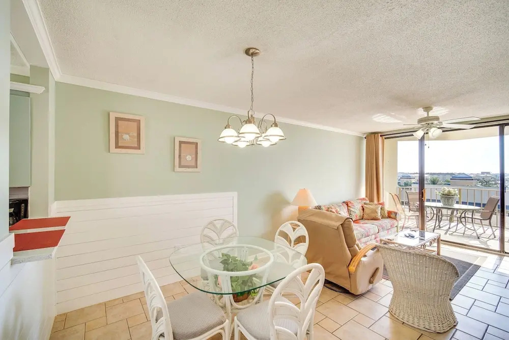 Gulf Shores Condo: Private Community Beach Access