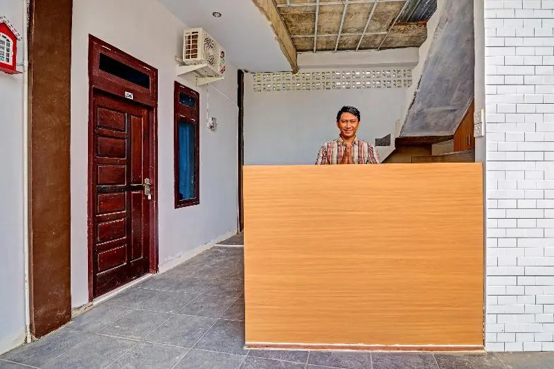 Urbanview Hotel Syariah at Waskita Residence Telanaipura