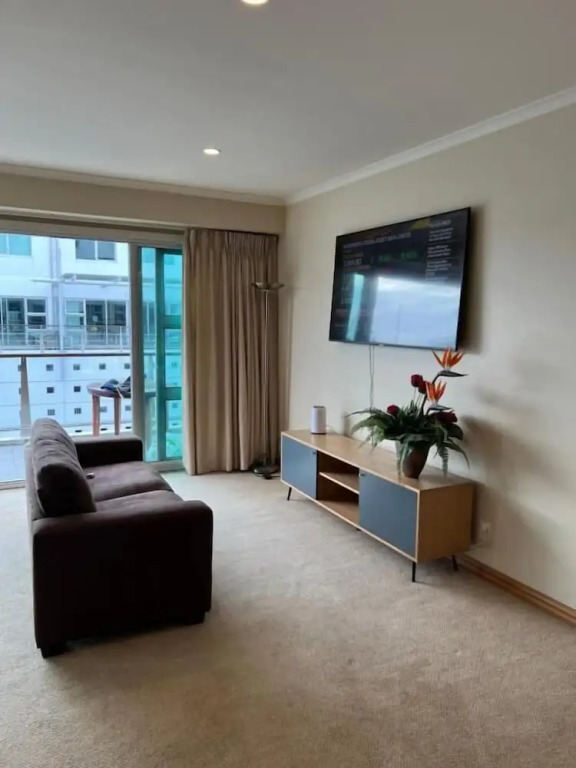 Waterfront Seaview Apt Hotel