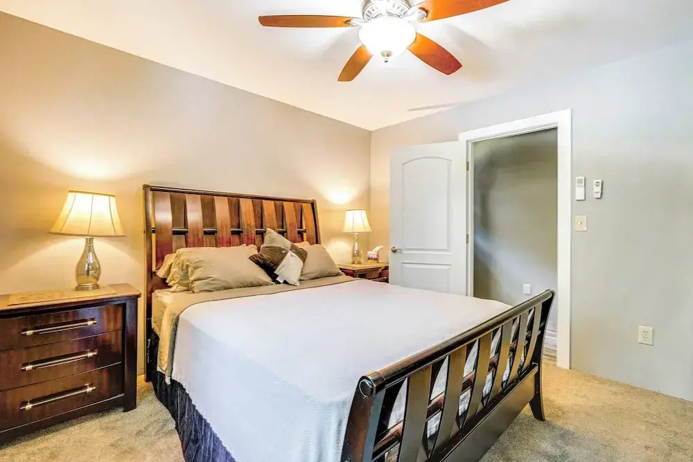 Wilmington Retreat Near Trails, Skiing & Festivals
