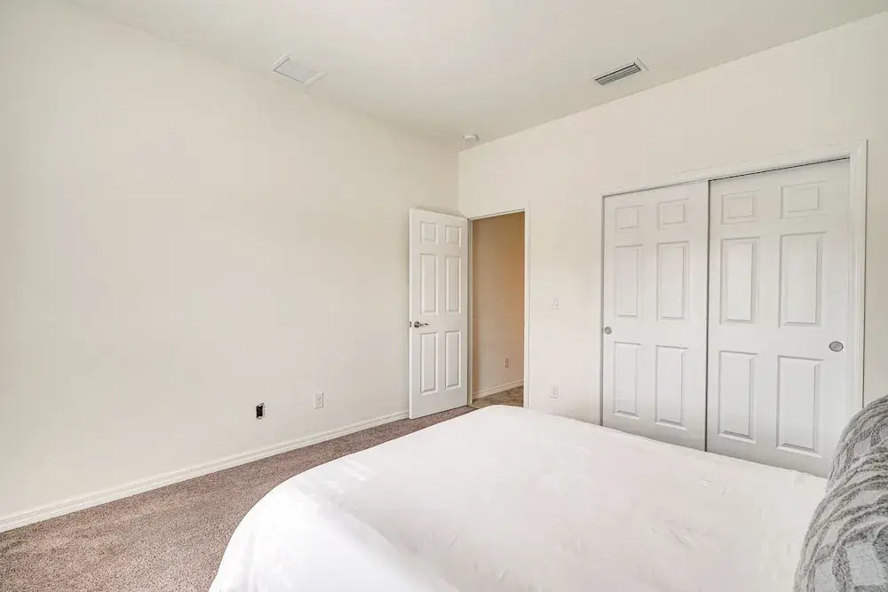 Dog-friendly Home w/ Screened Porch in Cape Coral!