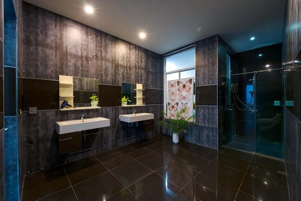Beautiful 4-Bedroom Pool Villa - BL9