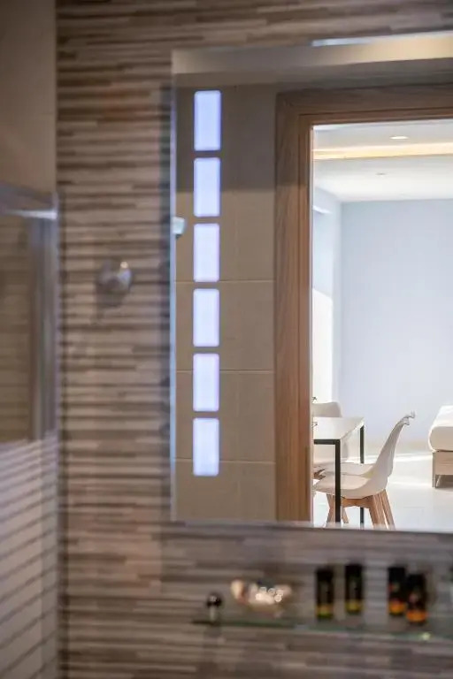 M City Apartments 100m from the beach