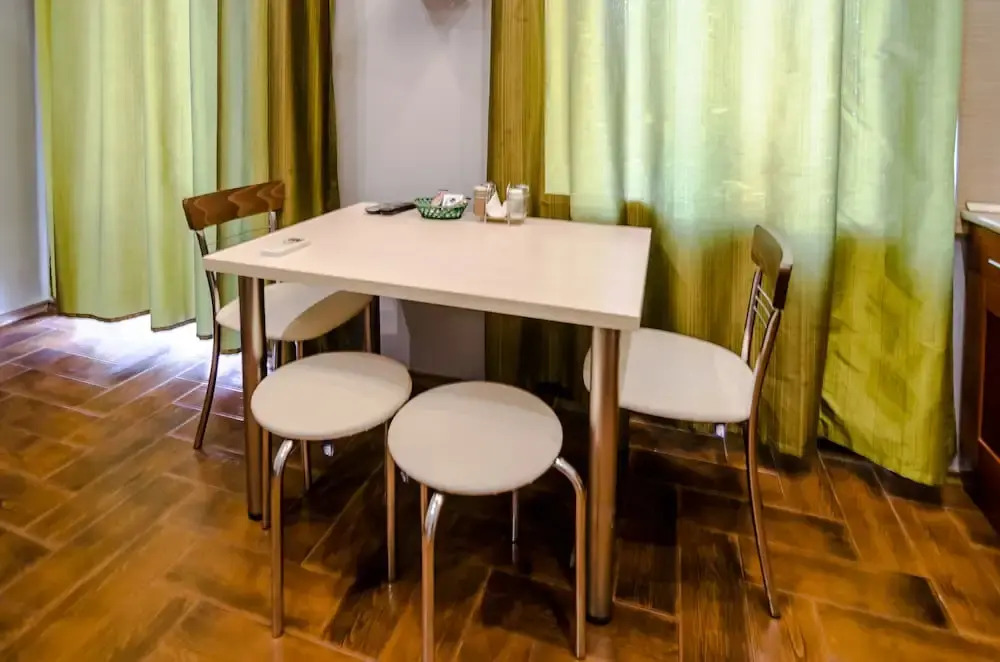 Luxrent apartments на Льва Толстого