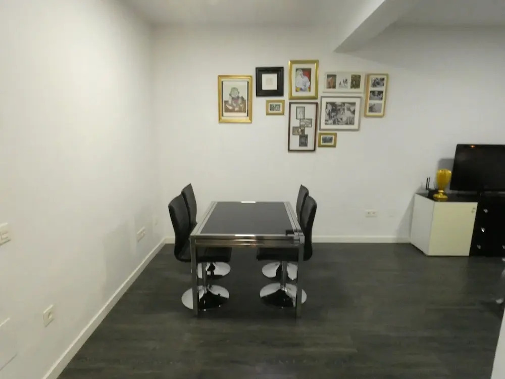 A 20 Pasos del Museo Picasso