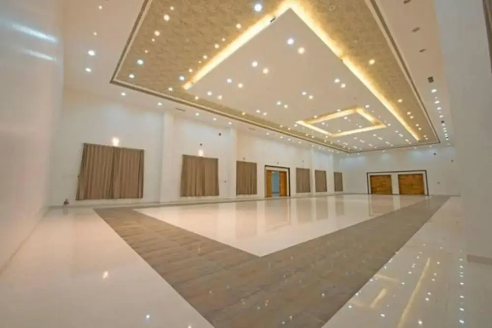 Hotel President Banquet & Lawns
