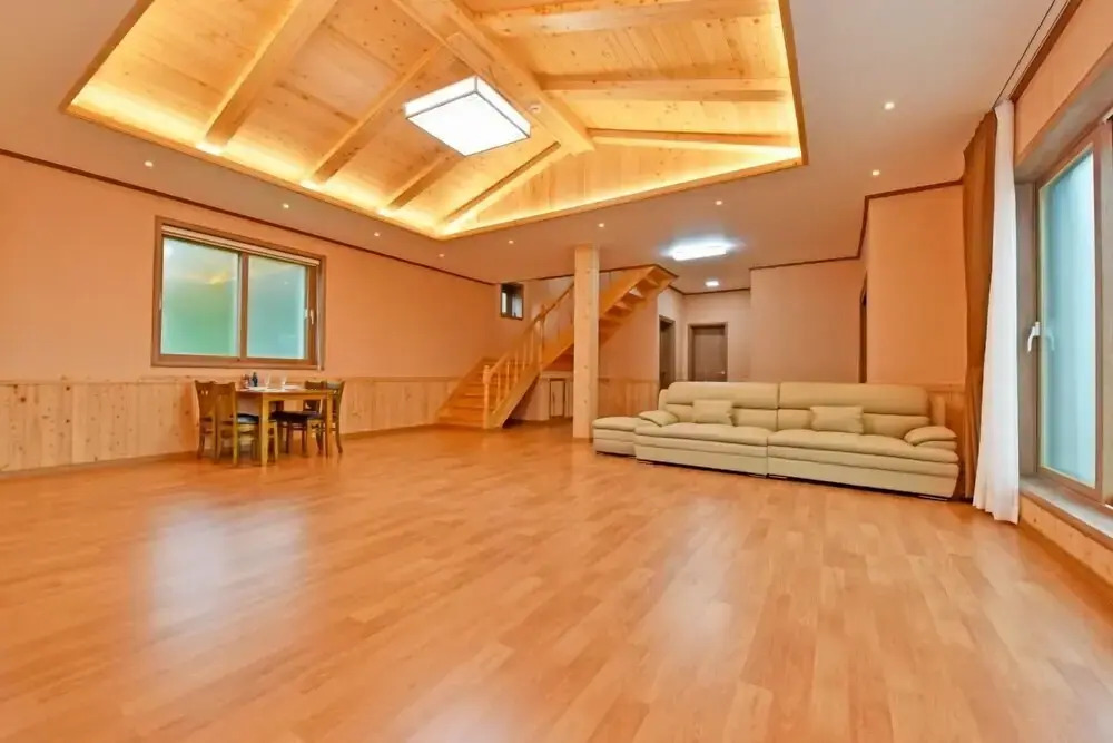 Erefarm Hostel