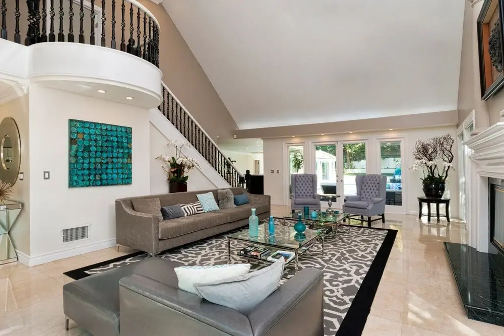Breathtaking Views in Encino Hills Pool