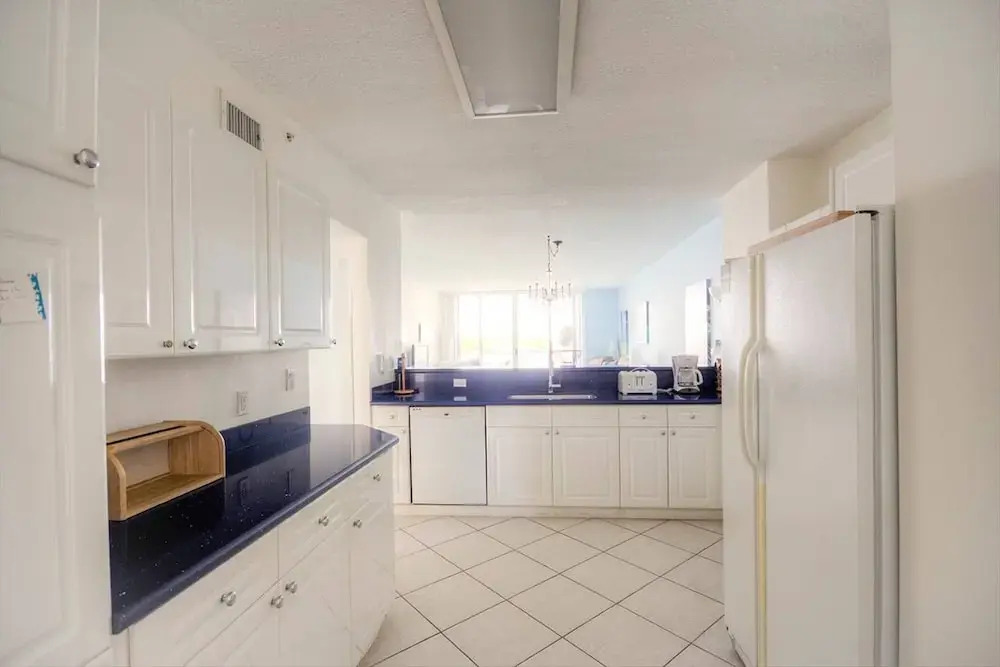 Le Golden Bay 501 by Go Florida Condo, Sunny Isles