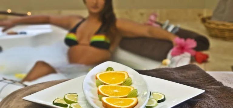 Lodge On The Lake and Wellness Spa