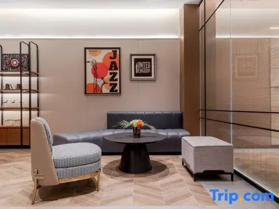 Home Inn Select (Shanghai Jinshan Zhujing Bus Station Branch)