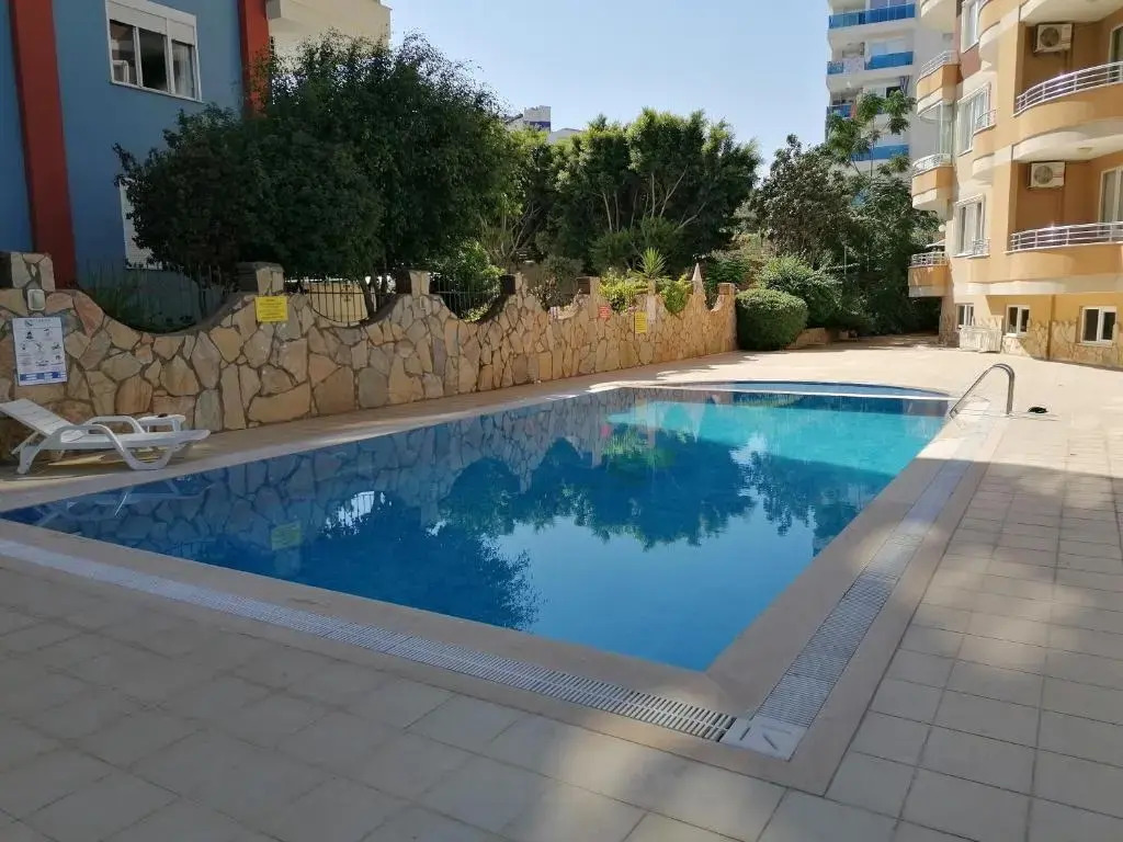 Spacious suite close to the beach