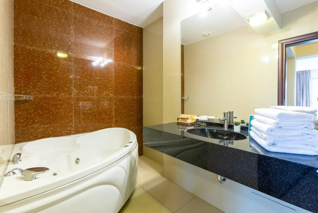Golden Time Hotel
