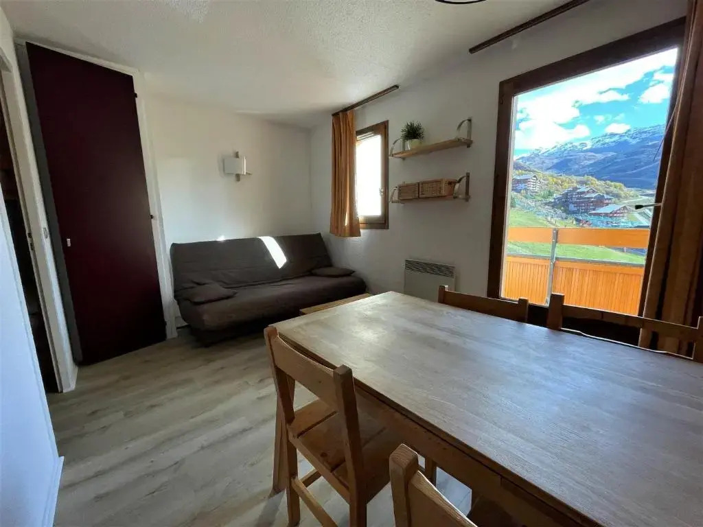 Appartement Les Menuires, 1 pièce, 4 personnes - FR-1-452-52