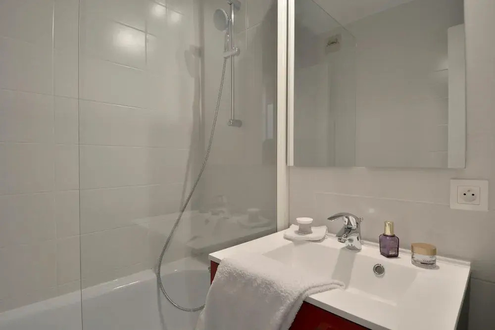 Residence Saintjacques Refurnished Divisible Studio for 4 People of 28 mÂ² on the Slopes Rs616