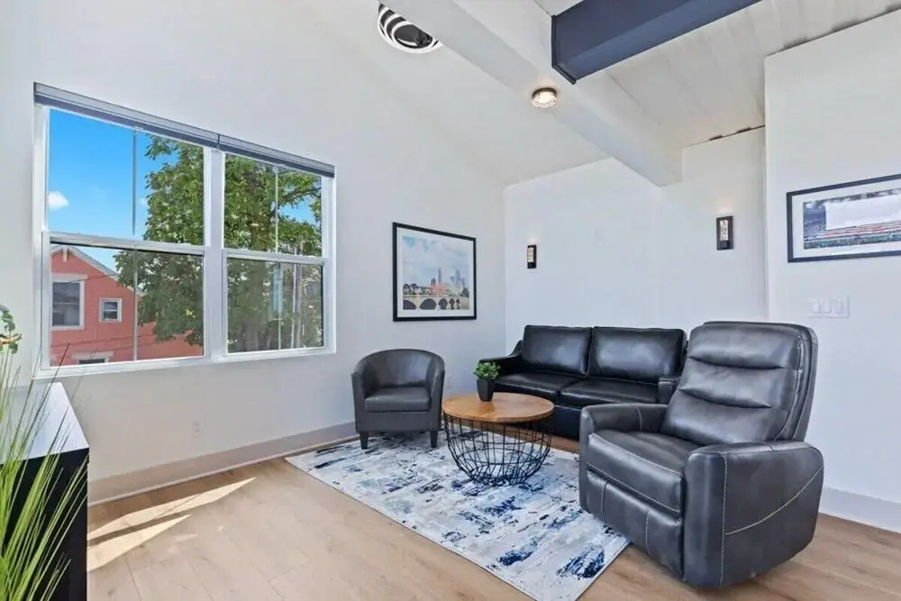 Indy Stadium Villas 711 L