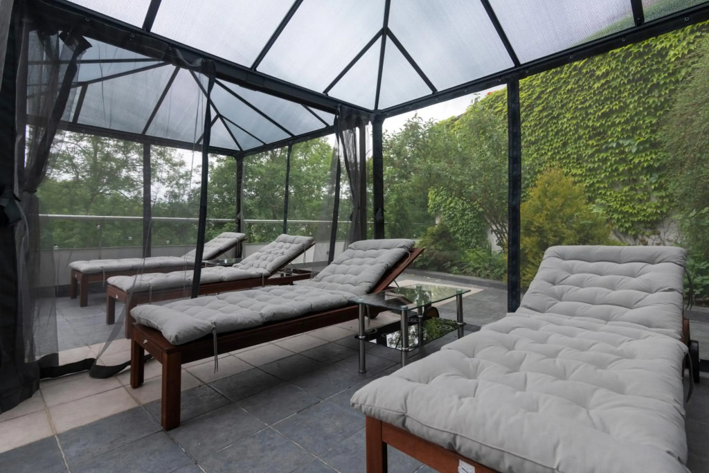 Wagner Stays - Bonni - Unique apartment with private pool, cinema, SPA