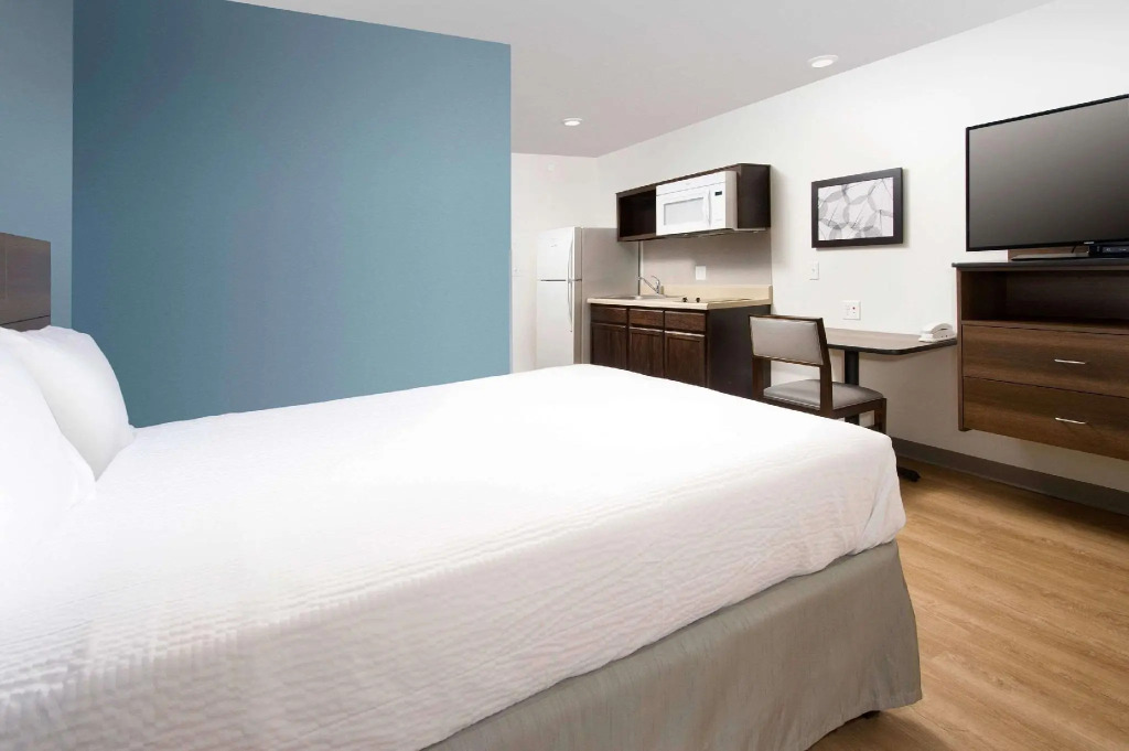 WoodSpring Suites Buford near Mall of Georgia-Lake Lanier