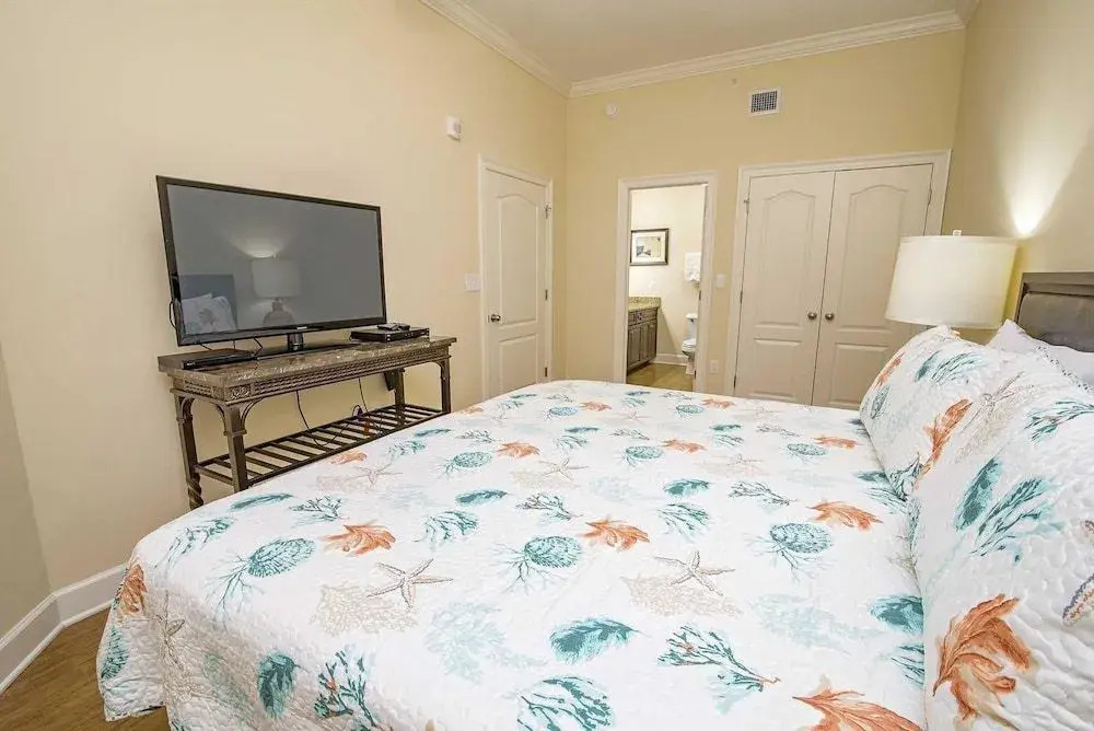 Phoenix West II 1808 3 Bedrooms 4 Bathrooms Condo