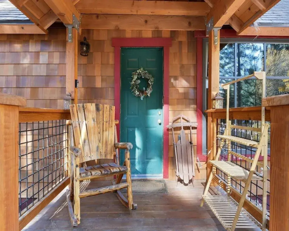 Lewis Lair Cabin 1 Bedroom Cabin by Redawning