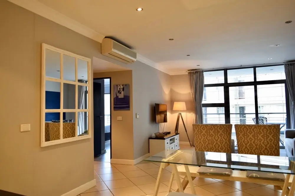 Beach House-style Apartment In City Centre