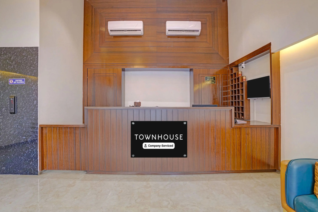 Super Townhouse Skyboat XLO Point