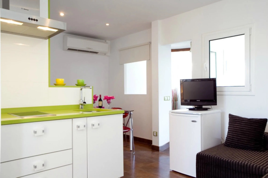 Watermelon - Penthouse Apartment
