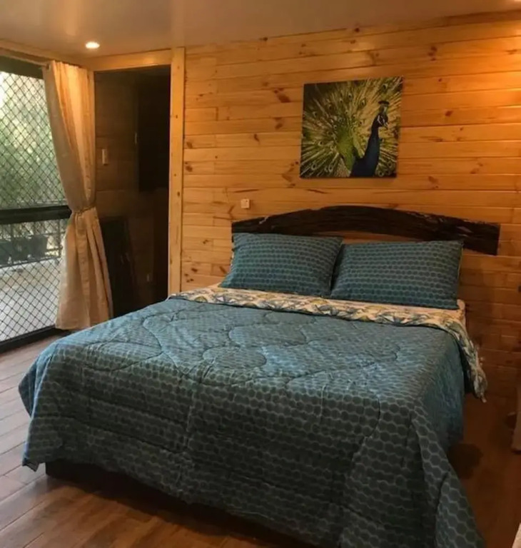 Zoobic Glampz