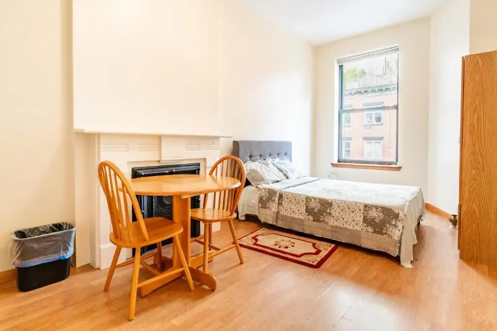 West 30th Street Guest House