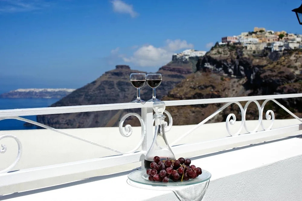 Archontiko Suites Santorini
