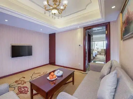 Vienna International Hotel  (Nansha Passenger Port Station Tianhou Palace)